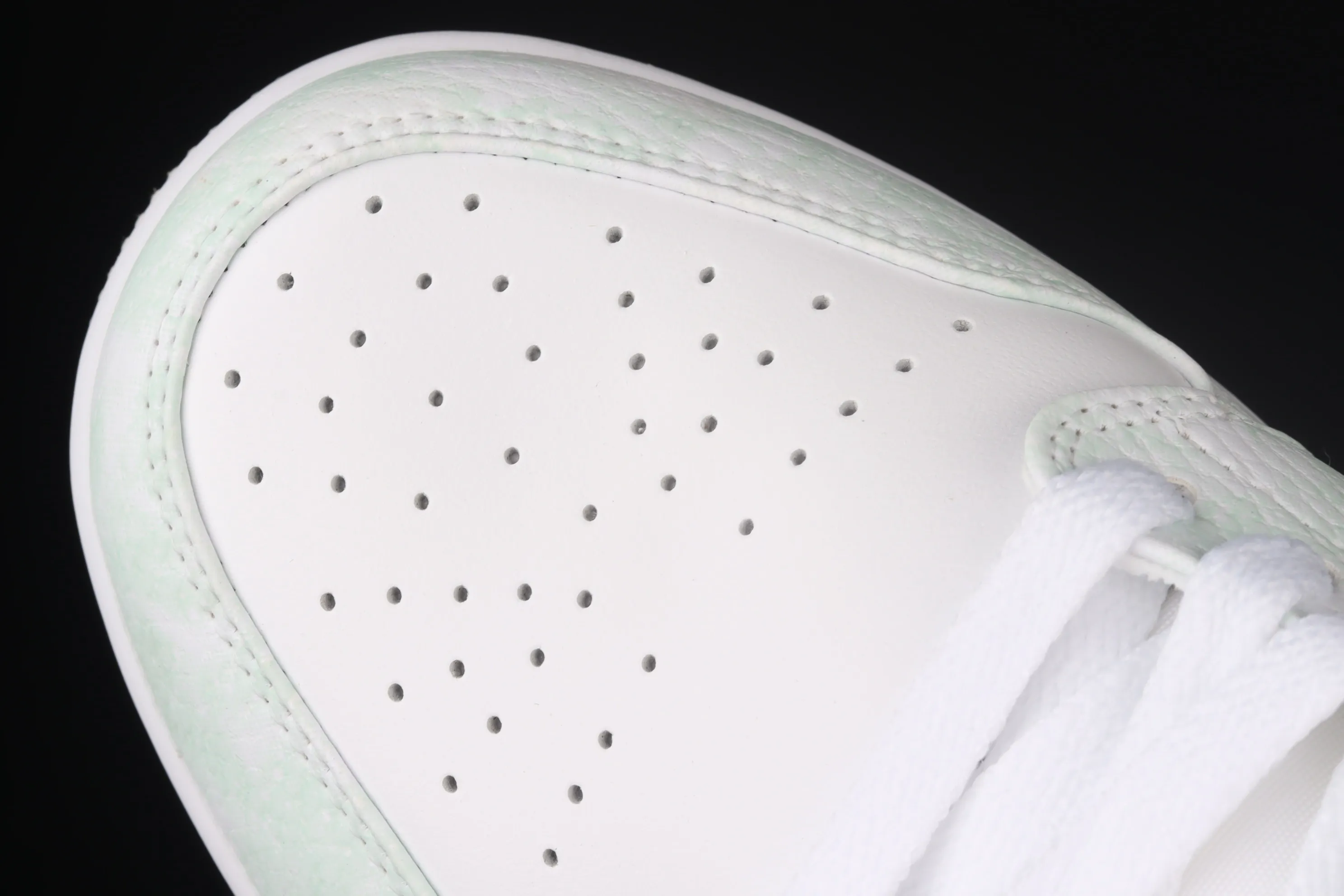 All Categories Air Jordan Jordan Series Basketball Shoes Air Jordan 1 Mid Air Jordan 1 Mid AJ1 Joe 1 Starry Sky Thermal Sensing China Basketball Shoes 554725-130